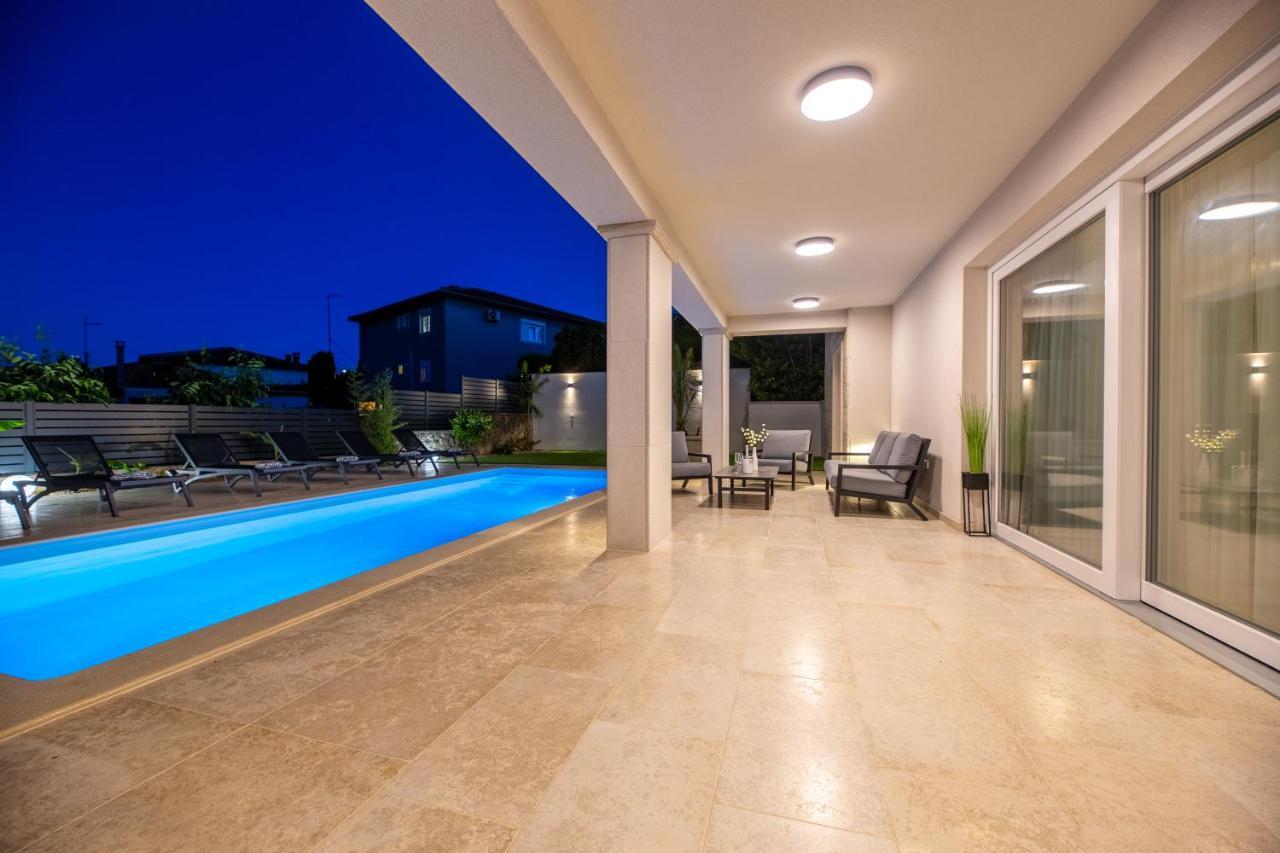 Villa Pafran With Heated Pool Krk Krk Town Exteriör bild